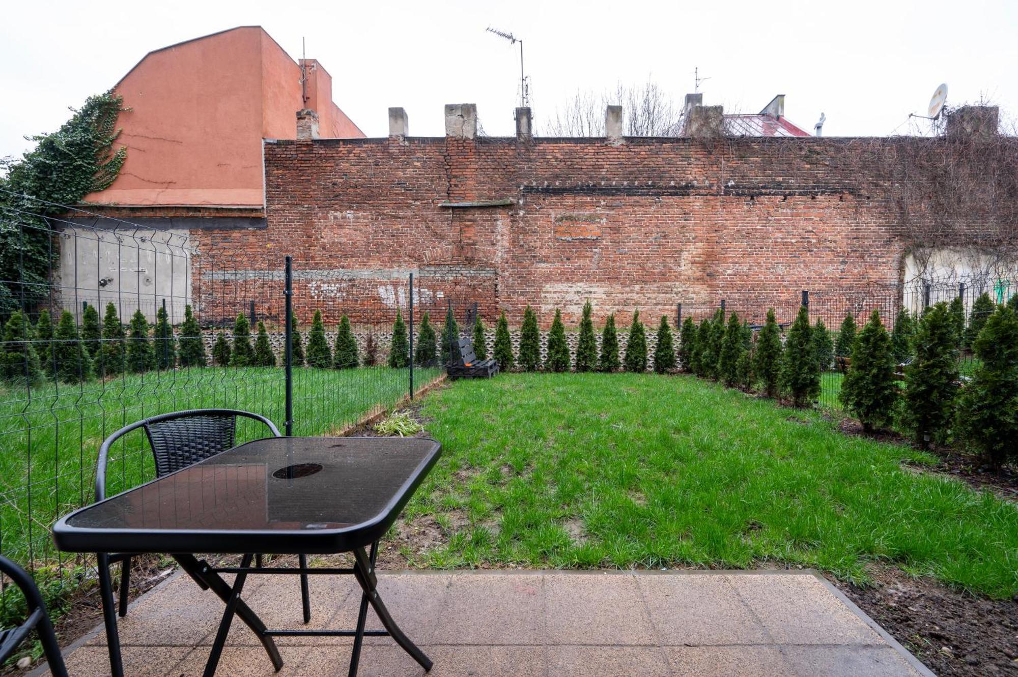Hideaway Apartment - Terrace With Garden & Parking- By Rentujemy ウッチ エクステリア 写真